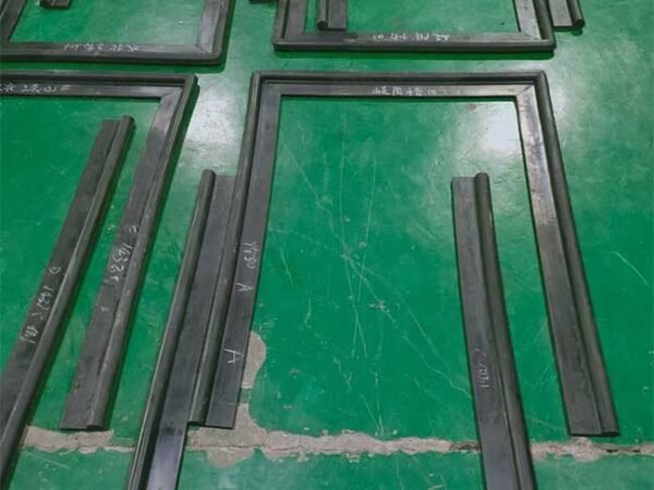 爱克斯 坞门止水橡胶条 船用胶带密封条 轮船防撞条 橡胶护弦条